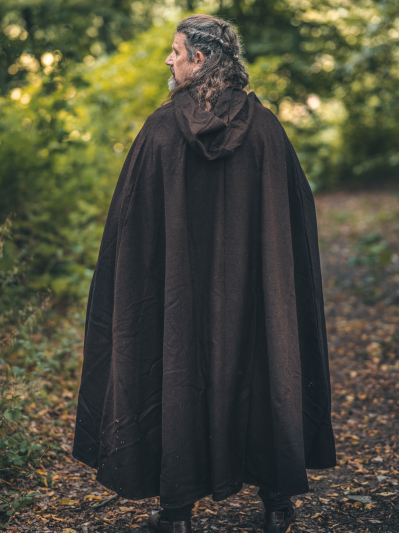 Trollfelsen Mittelalter Gewandung Umhang Zenta Braun Hinten